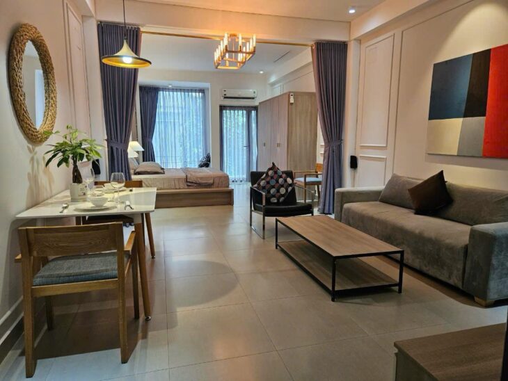 Bán Nhà MT Tôn Thất Tùng, Bến Thành, Quận 1, DT: 7x18m CN:130m2 giá 100 tỷ