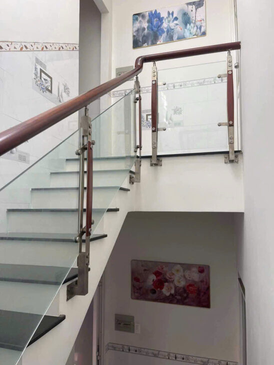 Bán nhà chợ Phạm Văn Hai, Tân Bình, gần Hoàng Văn Thụ, 3 tầng, 4.2×12, 8.x tỷ