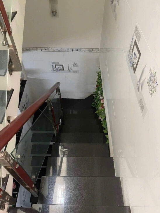 Bán nhà chợ Phạm Văn Hai, Tân Bình, gần Hoàng Văn Thụ, 3 tầng, 4.2×12, 8.x tỷ