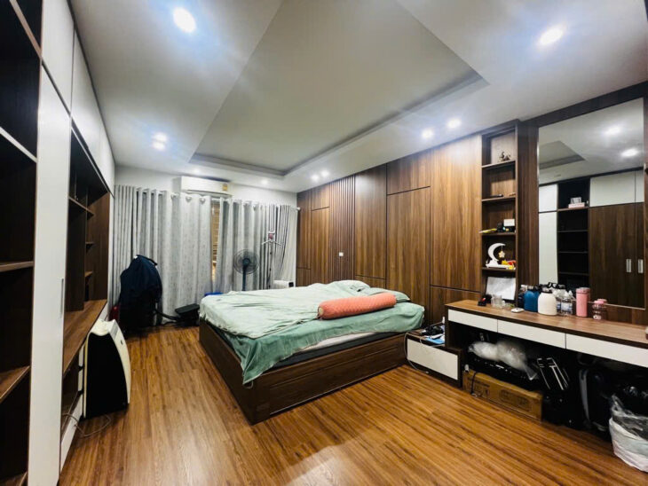 Bán nhà Phố Giảng Võ, Nhà Nội Thất Đẹp,Sổ Vuông Vắn, 40mx5T, Giá: 8.5 Tỷ, Lh: 0396935190.