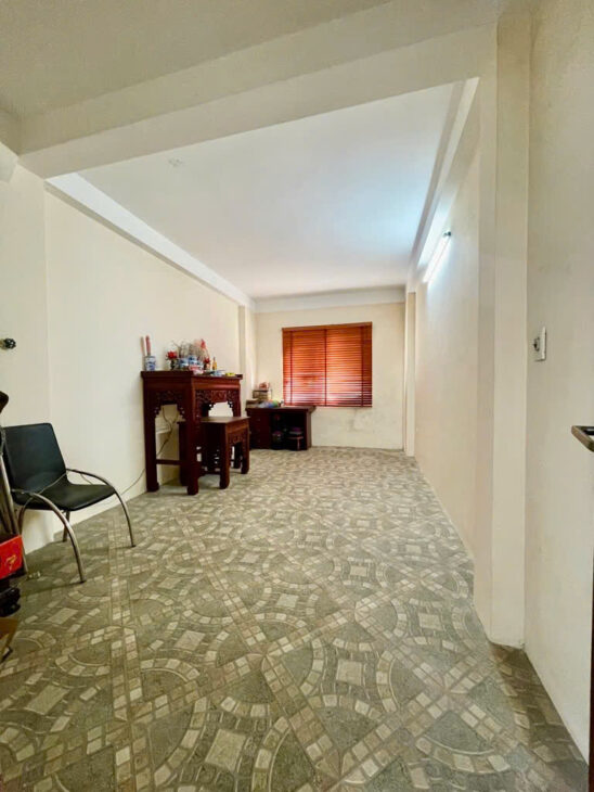 Bán nhà Phố Thái Hà, Nhà Mới Đẹp, 50 mét ra phố, 36mx5T, Giá: 7.7 Tỷ, Lh: 0396935190.