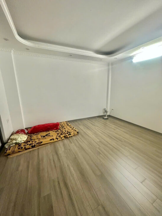 Bán nhà Xã Đàn_Sổ Vuông Đẹp_5 Phòng Ngủ_41mx4T_Giá: 7.1 Tỷ_Lh: 0396935190.