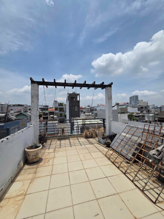 Bán nhà quận 10, đường Thành Thái, hẻm 3.5m, 54m2, 9.9 tỷ, 6 tầng