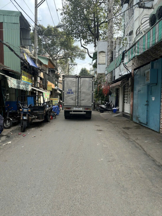 Bán nhà quận 10, đường Trần Bình Trọng, 50m2, 3 tầng, hẻm xe hơi, 8.5 tỷ