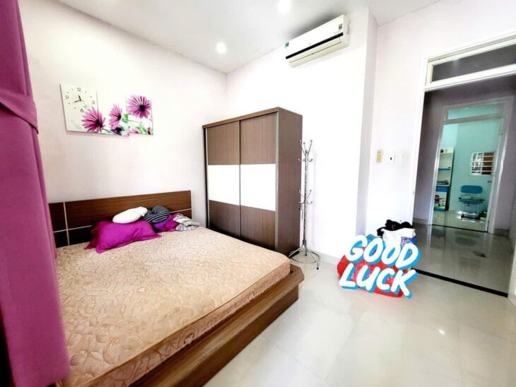 Bán nhà quận Tân Bình, đường Thiên Phước, 39m2, 2 tầng, hẻm xe hơi, 5.5 tỷ