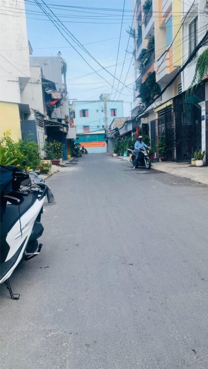 Bán nhà Gò Vấp, hẻm xe hơi Quang Trung, gần chợ HTT, 66M²( 4 x 16) x4 tầng, 4Pn, hơn 8 tỷ