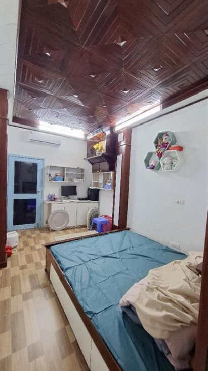 Mặt ngõ thông – Sổ riêng – Không quy hoạch – Vừa ở vừa kinh doanh ngõ rộng 3.5M.Chỉ 4,05 tỷ