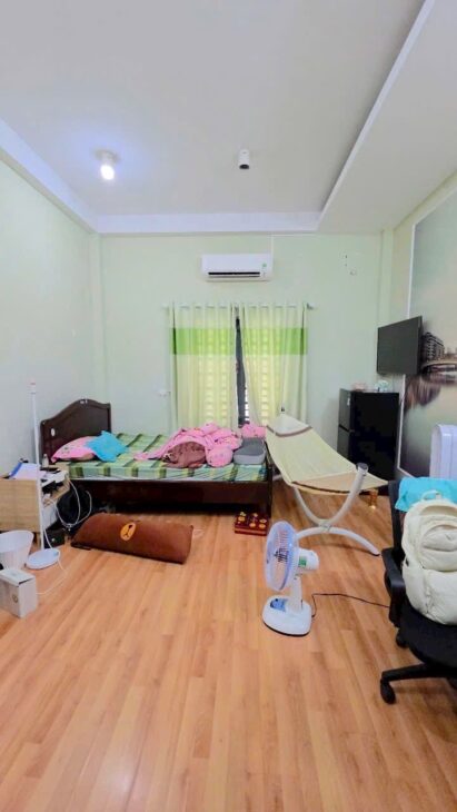 Bán nhà 92m², 2 tầng, 3PN, 4WC, Q.9, 6.4 tỷ, sổ hồng