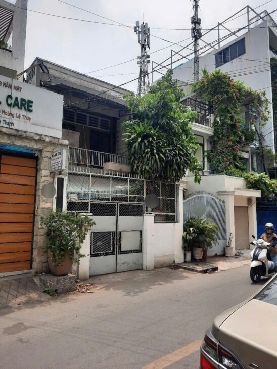 Giảm 1,5 tỷ! Bán nhà 2 mặt tiền Nguyễn Cửu Vân, P17 (4.4×24,7m) – CPXD 7 tầng – 24 tỷ TL