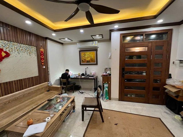Bán nhà phố Đặng Tiến Đông, Đống Đa, diện tích 38m2, 5 tầng giá chỉ 8.9 tỷ