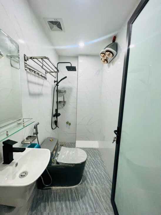 BÁN NHÀ ĐẸP NGÕ 105 DOÃN KẾ THIỆN – CẦU GIẤY 5 TẦNG – MẶT TIỀN 6M