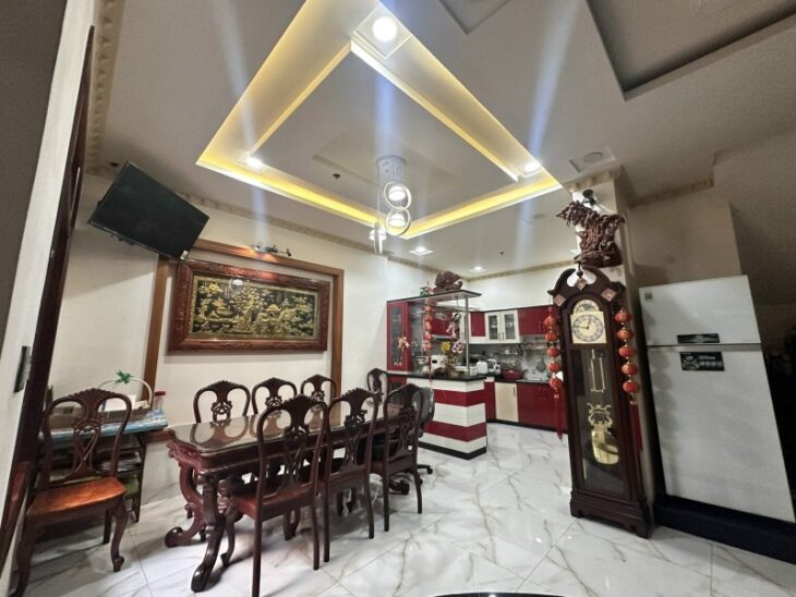 Bán nhà 4 tầng, 95m², 4PN, 5WC, Q.9, 13.4 tỷ, sổ hồng