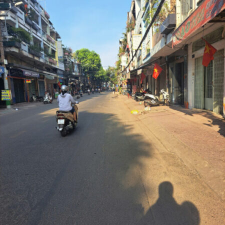 BÁN NHÀ MẶT TIỀN KINH DOANH, 3 TẦNG, ĐƯỜNG HƯNG PHÚ Q8. VỪA Ở VỪA CHO THUÊ, NHỈNH 6 TỶ.