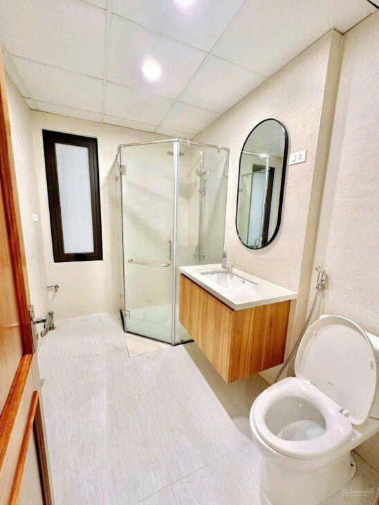 Bán em hoa hậu mặt phố võng thị Hầm siêu rộng để được nhiều oto………..