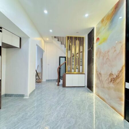 Nhà 4T khu Vĩnh Tuy -nhà mới -ở ngay 4T 40M- ngõ thông-cách ô tô 20M