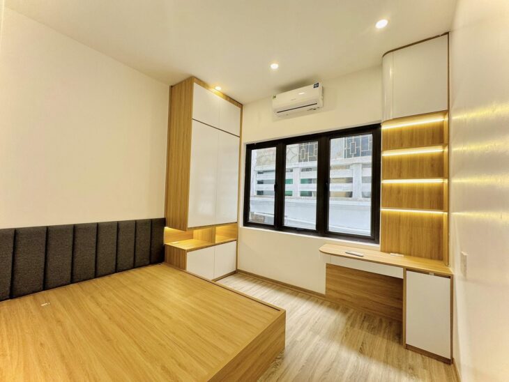 Nhà 4T khu Vĩnh Tuy -nhà mới -ở ngay 4T 40M- ngõ thông-cách ô tô 20M