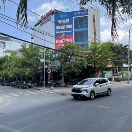 Bán nhà mặt tiền 25x60m giá 75 tỷ Đường Tô Ngọc Vân