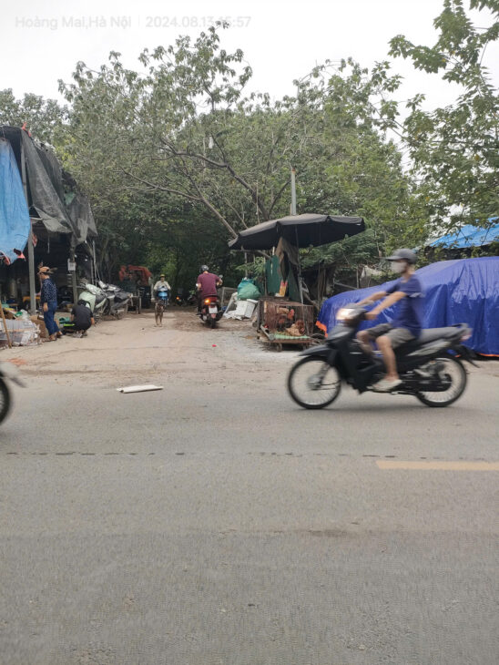 Bán gấp giá rẻ nhà ô tô, kinh doanh sầm uất 77m, 3 tầng, mặt tiền 5m, 8.5 tỷ Sóc Sơn.