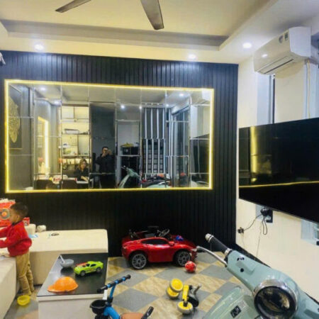 BÁN NHÀ ĐẸP BÙI XƯƠNG TRẠCH 5 TẦNG FULL NỘI THẤT, NGÕ 3 GÁC GIÁ 8,5 TỶ