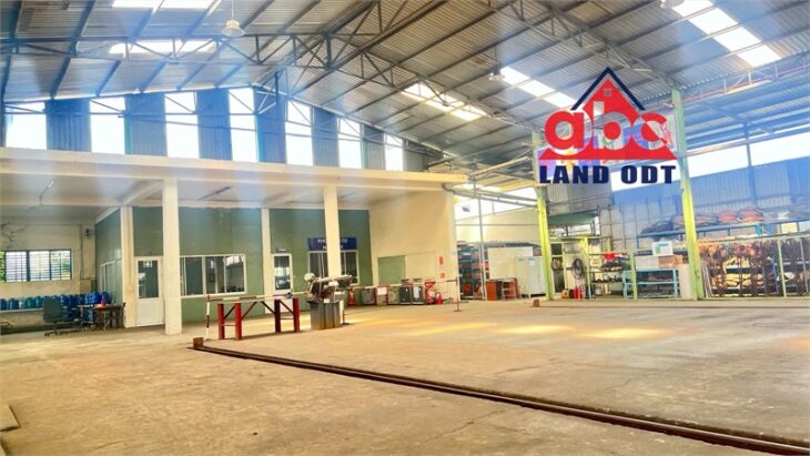 XT035 Sẵn xưởng trống kết cấu khung thép, có sẵn cầu trục hoạt động nhiều ngành nghề