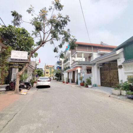 Bán nhà mặt đường VĨnh Tiến – Lê Chân, 56m 2.5 tầng, Giá 5 tỉ