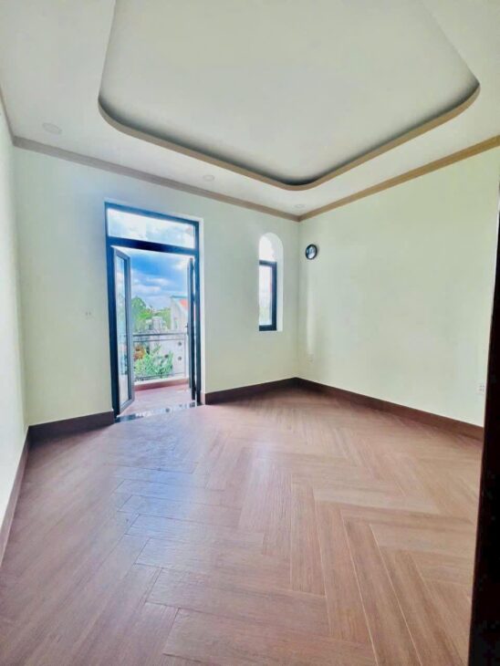 Bán gấp giảm ngay 400tr, nhà đẹp TK 4PN, 3WC, 141m2 tại Rio Casa, Nguyễn Duy Trinh, Q9, chỉ 5,05 tỷ