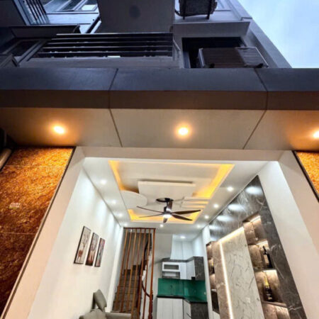 Nhà đẹp, dân xây cạnh Times City – Minh Khai – quận Hai Bà Trưng, 31m2, 5 tầng, 5 tỷ 900 triệu