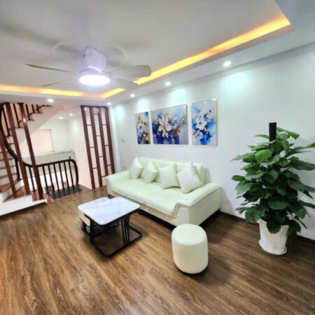 Nhà đẹp, sổ đẹp, ngõ rộng, thoáng đãng, tiện ích tại Bằng Liệt, Hoàng Mai, 38m2, 6 tầng, giá chỉ 6