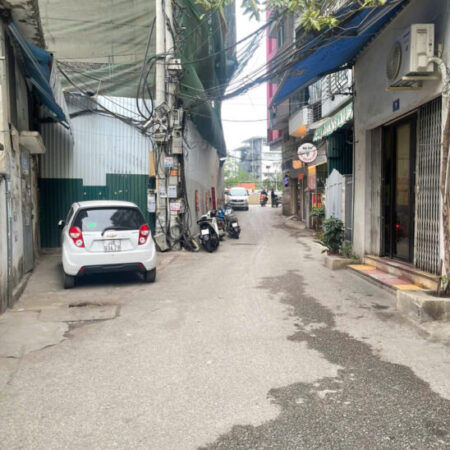 HOT #KIMMÃ -CHỈ 2,8 TỶ – 17/30m 4 TẦNG – SÂN RIÊNG- NGÕ TO RỘNG- GẦN PHỐ