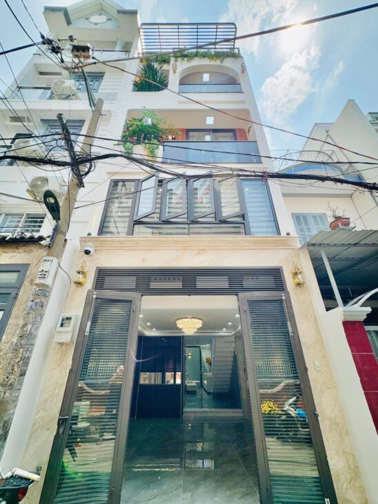 NHÀ THIẾT KẾ CAO CẤP CÓ THANG MÁY QUANG TRUNG – PHƯỜNG 11 LH EM XEM NHÀ 0965526259 THÚY