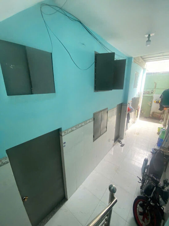 7 phòng trọ cho thuê 12tr/Tháng. ????Mô tả.- Nhà 2 tầng đã hoàn công, Vị trí gần Aoen Bình Tân, Tỉnh