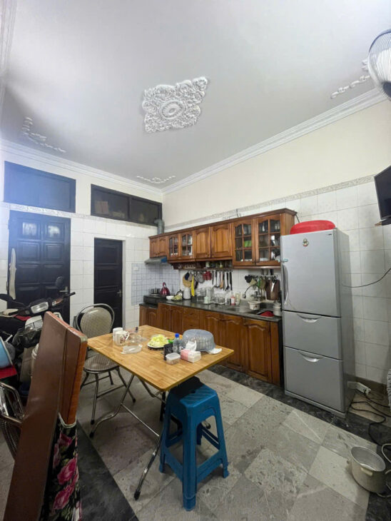 BA ĐÌNH – CÁCH PHỐ CHỈ 10M – LÔ GÓC – KINH DOANH ĐA NGÀNH- NGÕ THÔNG – SỔ ĐỎ A4 – 3 THOÁNG,,