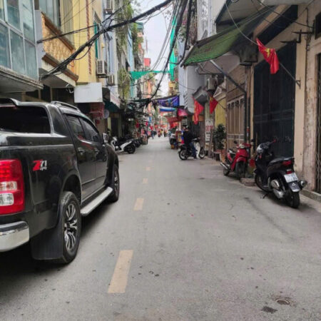 BÁN NHÀ TÂN MAI -NGÕ THÔNG – CÁCH Ô TÔ TRÁNH 15M – NHÀ MỚI ĐẸP Ở NGAY FULL NỘI THẤT