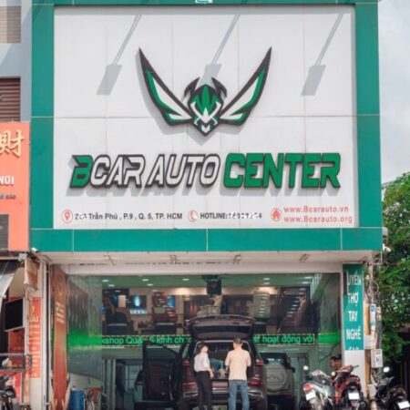 Cho thuê nhà 2 mặt tiền 246 Trần Phú, P.9 Q.5. Giá 220 triệu