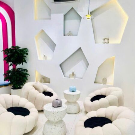 Do có 2 quán và con nhỏ vào lớp 1 nên e sang nhượng quán tại 356-358 Phan Đăng Lưu, Kiến An.