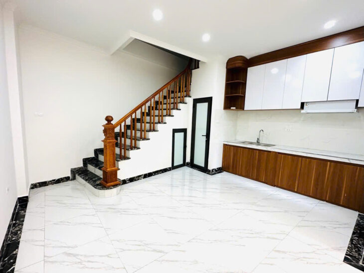 SIÊU PHẨM- BÁN GẤP CĂN NHÀ 5 TẦNG 54M – THƯỢNG THANH- LONG BIÊN- NHÀ MỚI KOONG- GẦN Ô TÔ GIÁ NHỈNH