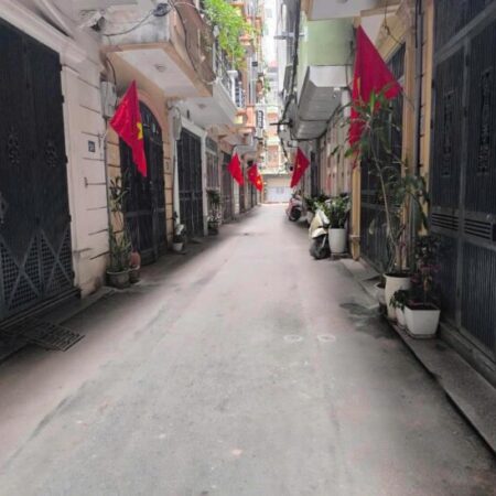 Chủ cần tiền bán gấp mảnh đất Tứ Liên Tây Hồ 90m2 mt5,3m Giá 13,5 tỷ ngõ thông 10m ra