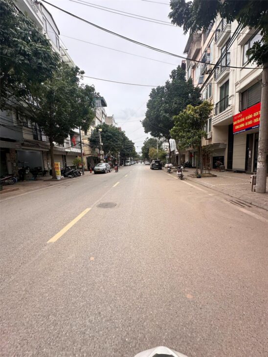 Chủ cần tiền bán gấp mảnh đất Tứ Liên Tây Hồ 90m2 mt5,3m Giá 13,5 tỷ ngõ thông 10m ra