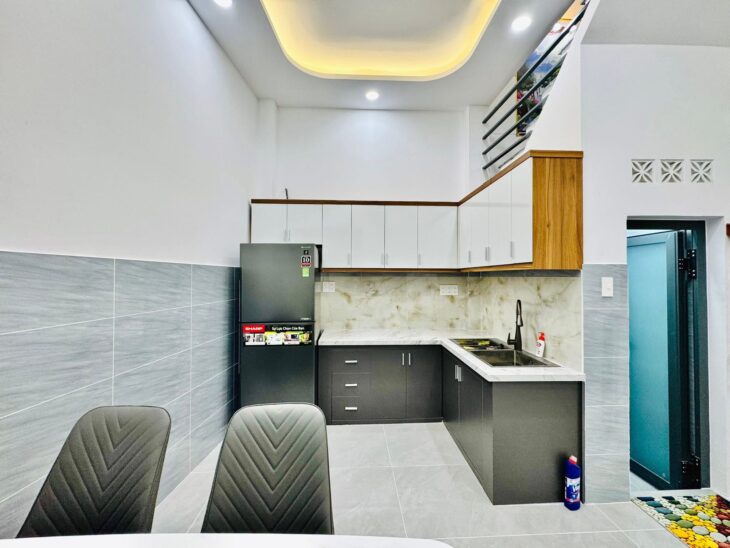 NHÀ XÂY MỚI NGAY BỆNH VIỆN HỒNG ĐỨC NỞ HẬU 3,42M