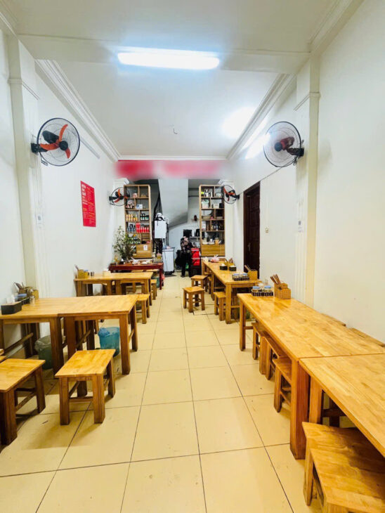 Bán nhà Láng Hạ một nhà ra mặt phố – Kinh doanh hàng ăn, nail & salon – 37m x 5 tầng 12 tỷ