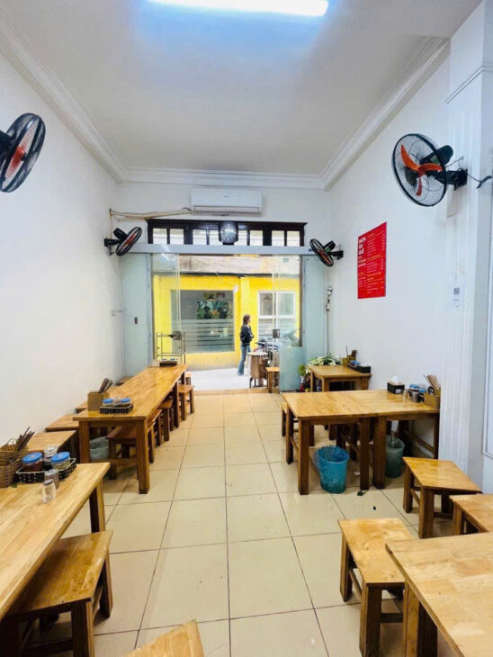 Bán nhà Láng Hạ một nhà ra mặt phố – Kinh doanh hàng ăn, nail & salon – 37m x 5 tầng 12 tỷ