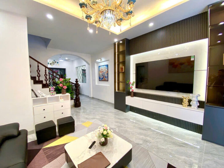 Bán nhà đẹp, diện tích rộng, 5 tầng, 59m2 , giá 12.6 tỷ, khu phân lô VIP, Nguyễn Trãi, Thanh Xuân.