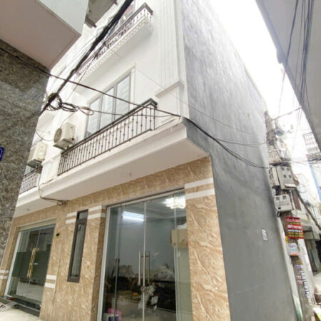 Nhà Thiên Lôi, 48m 3 tầng lô góc, ô.tô đỗ cạnh nhà, Giá 3.35 tỉ, gần Cấp 2 Vĩnh Niệm