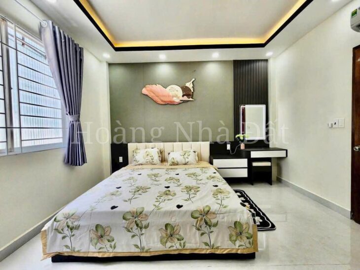 Nhà phố Nguyễn Thị Thập, 4x17m, 3 tầng, 7.5 tỷ, sổ riêng