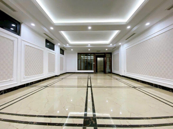 Bán toà nhà 9 tầng phố Kim Mã – Ô tô tránh – 80m x MT 5,8m – Kết hợp văn phòng và dòng tiền