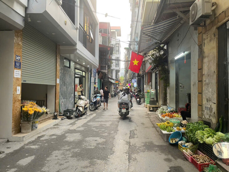 Bán nhà mặt phố Cự Lộc – Kinh doanh sầm uất, ko quy hoạch 40m x 5 tầng