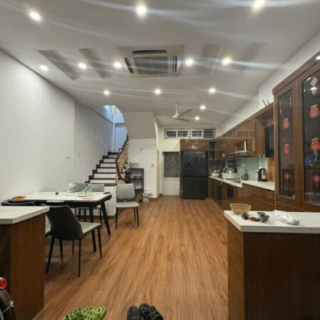 Nhà 60m², Lô Góc, 2 Mặt Thoáng, Gần Phố Quan Nhân – Nhân Chính – Thanh Xuân