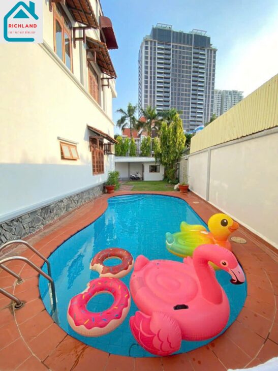 Cho thuê biệt thự Nguyễn Ư Dĩ P.Thảo Điền Q.2+ Diện tích: 20mx35m(Trệt 2L)_Giá 4.000$