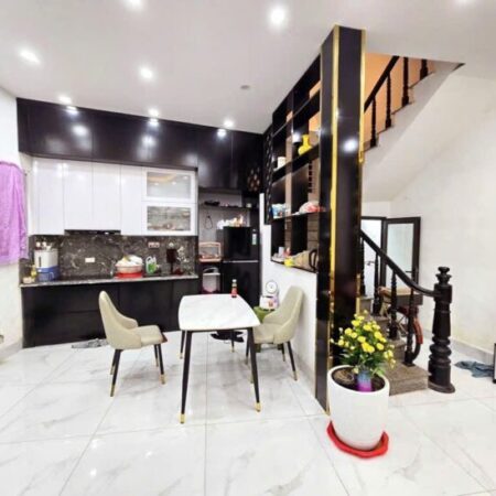 PHÂN LÔ VƯƠNG THỪA VŨ, GẦN Ô TÔ, TẶNG NỘI THẤT, CHỈ 8.5 TỶ.