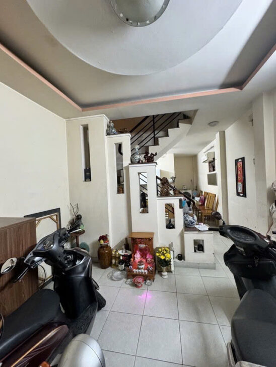 Giá mềm nhất quận Tân bình: 6.65 tỷ – Lạc Long Quân – VỊ TRÍ CỰC ĐẸP – CÁCH 1 CĂN HẺM XE HƠI – NHÀ